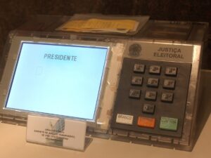 Una urna electrónica de la Justicia Electoral de Brasil (foto de archivo).