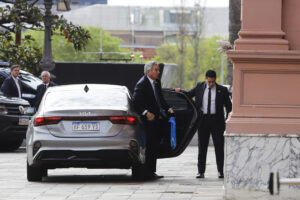 El canciller Pablo Quirno llega a la Casa Rosada (foto de archivo).