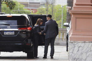 Patricia Bullrich, al llegar a la Casa Rosada.