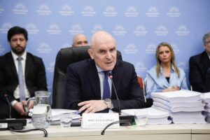 José Luis Espert durante una reunión de comisión en la Cámara de Diputados (foto de archivo).