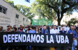 Marcha universitaria en defensa del financiamiento de las universidades públicas. Foto de archivo.