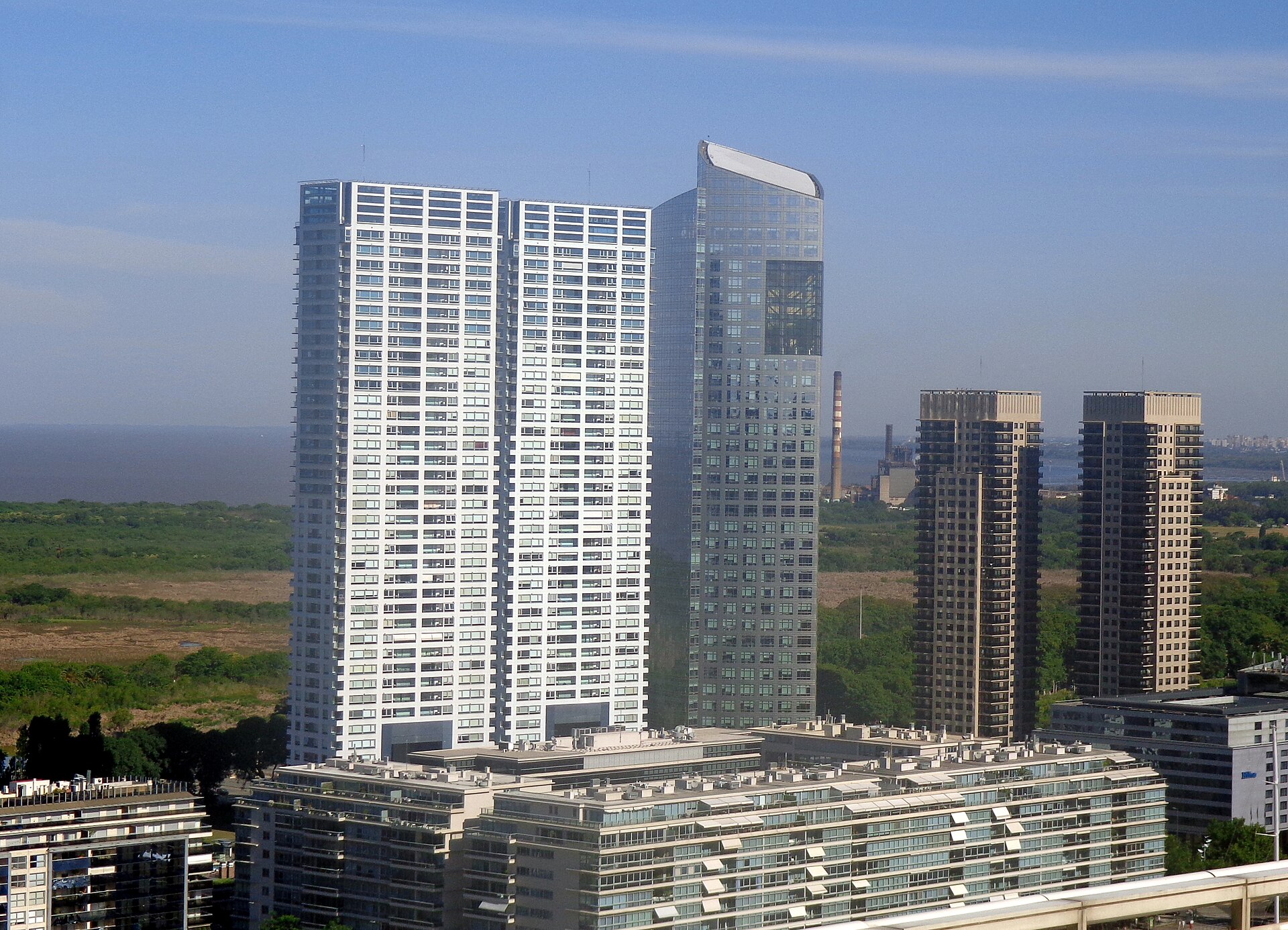 La torre de YPF en Puerto Madero, Buenos Aires (foto de archivo).