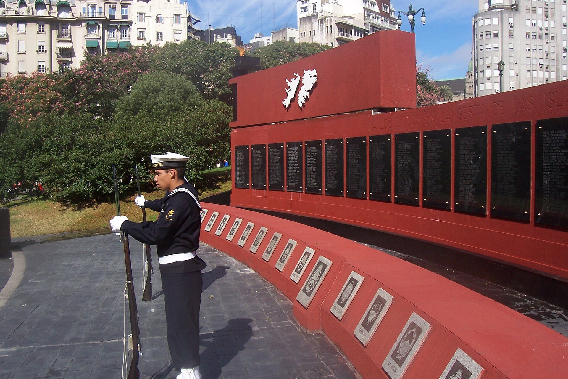 Monumento a los caídos en Malvinas en la Plaza San Martín, Buenos Aires (foto de archivo).