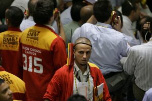 Operadores bursátiles en São Paulo. Foto de archivo de 2008.