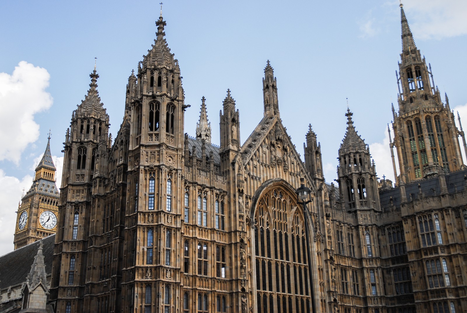 Palacio de Westminster, sede del Parlamento británico. Foto de archivo de 2008.