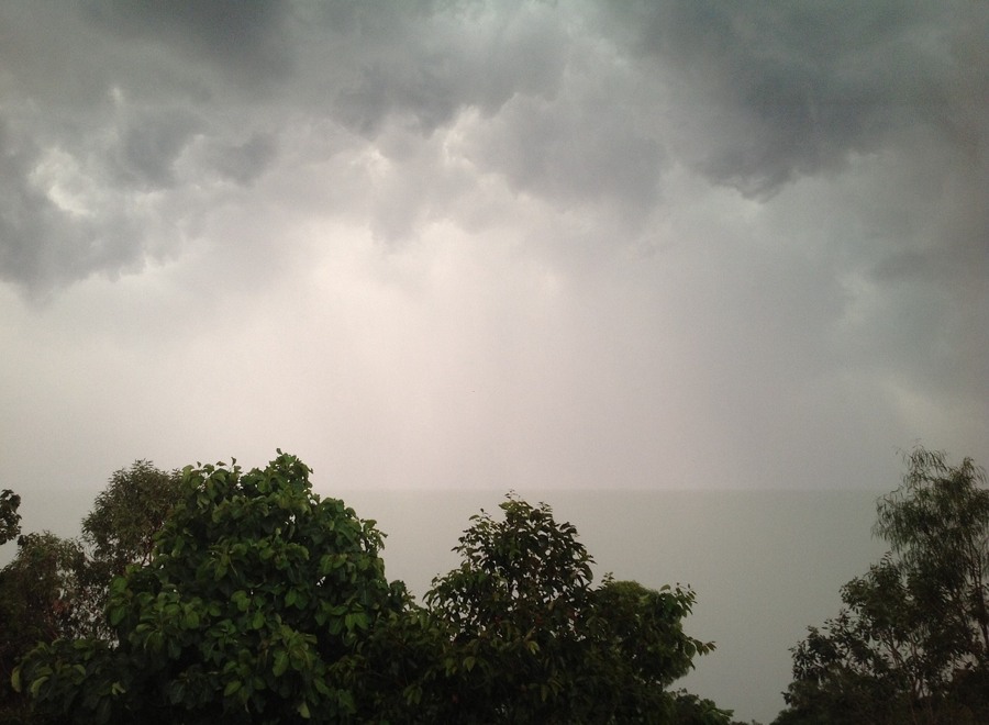 Nubes de tormenta y lluvia